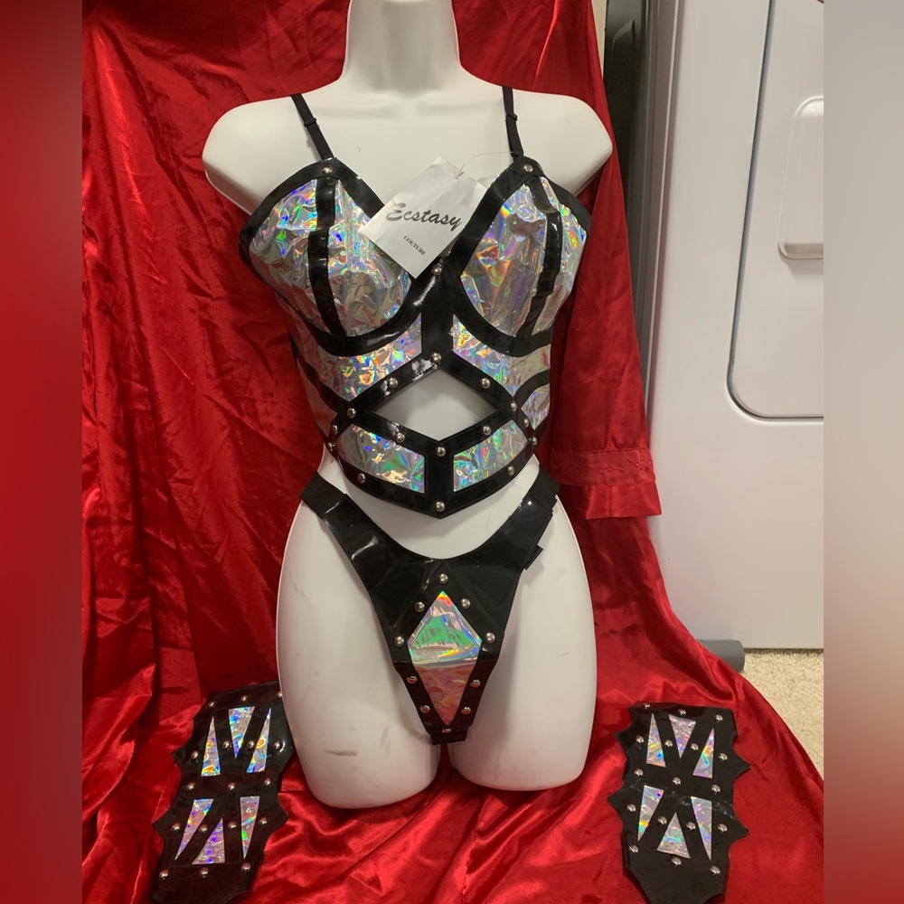 Exotic Dancer costume, Mylar Warrior Princess, XL, 4 pieces